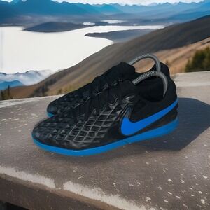 Nike Mens Tiempo Legend 8 Club IC AT6110-004 Black Soccer Shoes Sneakers Sz 8